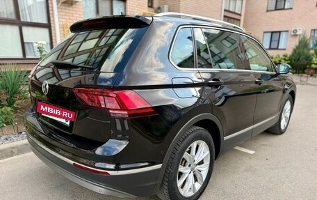 Volkswagen Tiguan II, 2019 год, 2 500 000 рублей, 18 фотография