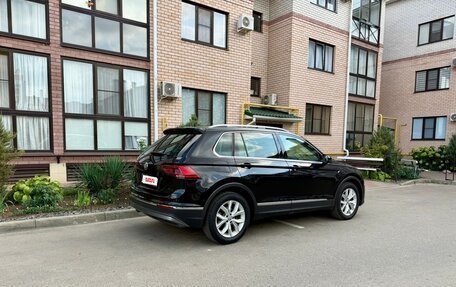 Volkswagen Tiguan II, 2019 год, 2 500 000 рублей, 19 фотография