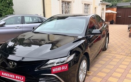 Toyota Camry, 2021 год, 3 100 000 рублей, 4 фотография