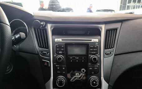 Hyundai Sonata VI, 2010 год, 780 000 рублей, 15 фотография