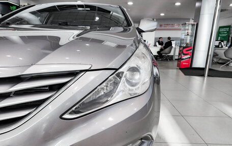 Hyundai Sonata VI, 2010 год, 780 000 рублей, 17 фотография