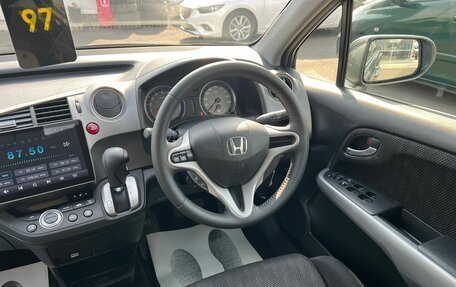 Honda Stream II, 2010 год, 1 499 999 рублей, 18 фотография