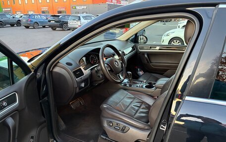 Volkswagen Touareg III, 2013 год, 2 090 000 рублей, 9 фотография