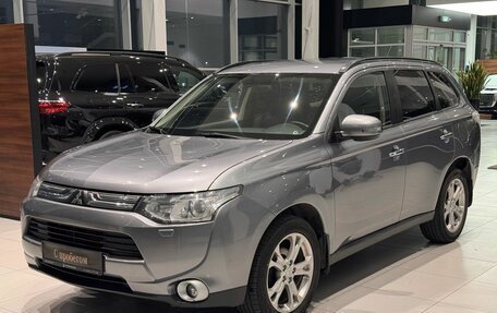 Mitsubishi Outlander III рестайлинг 3, 2012 год, 1 290 000 рублей, 1 фотография