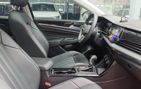 Volkswagen Passat B8 рестайлинг, 2021 год, 1 630 000 рублей, 9 фотография