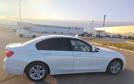 BMW 3 серия, 2017 год, 1 760 000 рублей, 3 фотография