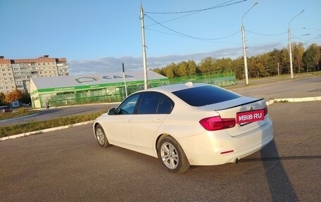 BMW 3 серия, 2017 год, 1 760 000 рублей, 16 фотография
