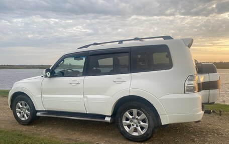 Mitsubishi Pajero IV, 2014 год, 2 100 000 рублей, 3 фотография