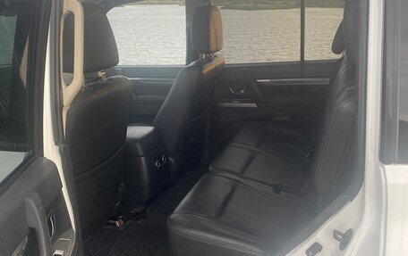 Mitsubishi Pajero IV, 2014 год, 2 100 000 рублей, 9 фотография