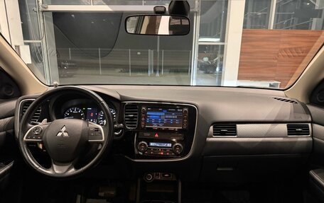 Mitsubishi Outlander III рестайлинг 3, 2012 год, 1 290 000 рублей, 20 фотография