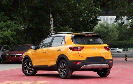 KIA Stonic, 2025 год, 1 930 000 рублей, 4 фотография