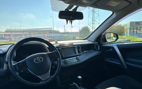 Toyota RAV4, 2017 год, 2 250 000 рублей, 11 фотография