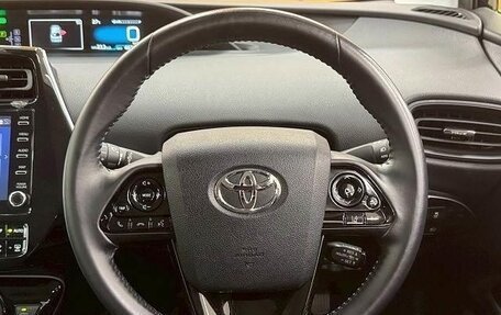 Toyota Prius IV XW50, 2022 год, 1 847 880 рублей, 9 фотография