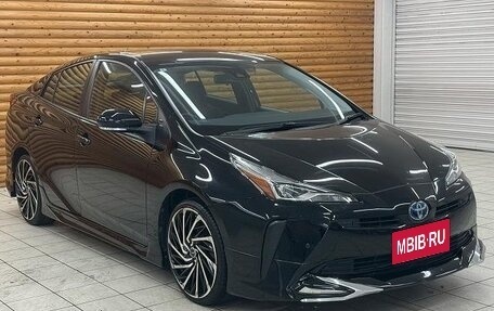 Toyota Prius IV XW50, 2022 год, 1 847 880 рублей, 6 фотография