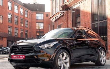 Infiniti QX70, 2016 год, 4 200 000 рублей, 4 фотография