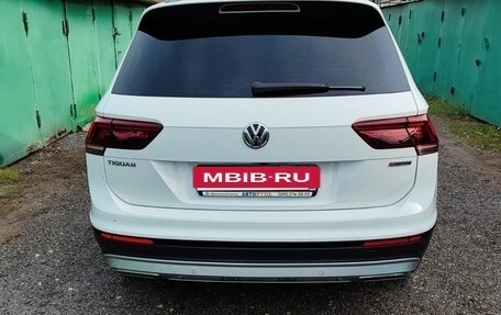 Volkswagen Tiguan II, 2019 год, 2 350 000 рублей, 4 фотография