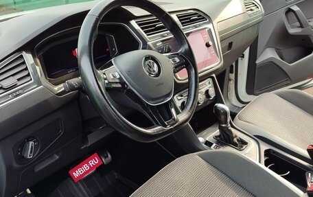 Volkswagen Tiguan II, 2019 год, 2 350 000 рублей, 6 фотография