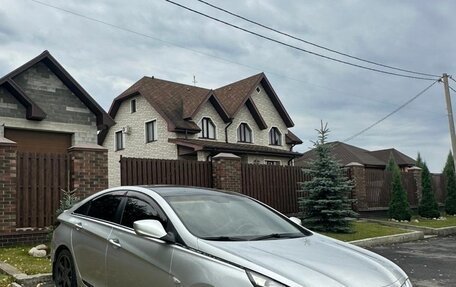 Hyundai Sonata VI, 2011 год, 1 100 000 рублей, 3 фотография