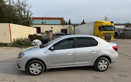 Renault Logan II, 2018 год, 700 000 рублей, 2 фотография