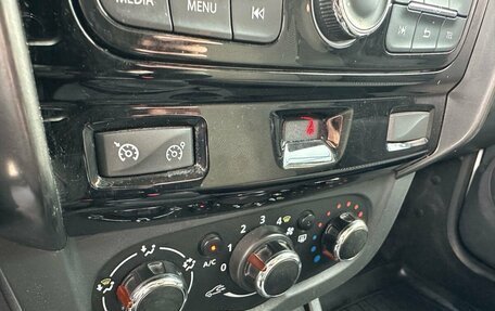 Renault Duster I рестайлинг, 2017 год, 1 199 000 рублей, 17 фотография