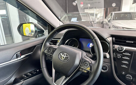 Toyota Camry, 2019 год, 2 700 000 рублей, 14 фотография