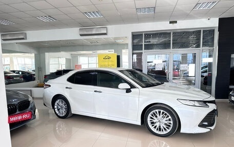 Toyota Camry, 2019 год, 2 700 000 рублей, 8 фотография