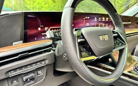 Cadillac Escalade V, 2025 год, 21 000 000 рублей, 16 фотография