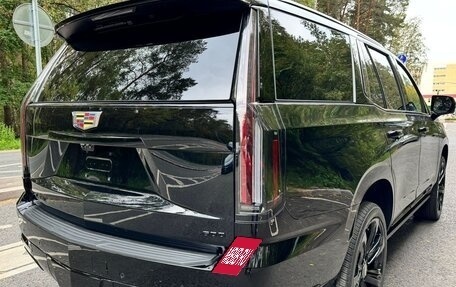 Cadillac Escalade V, 2025 год, 21 000 000 рублей, 9 фотография