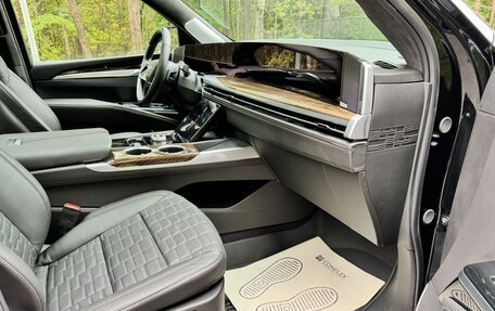 Cadillac Escalade V, 2025 год, 21 000 000 рублей, 18 фотография
