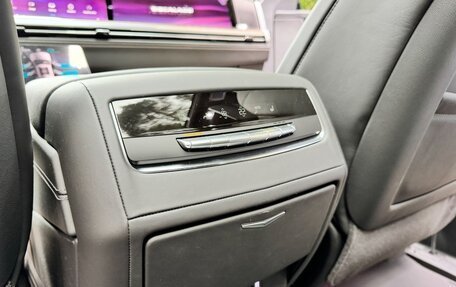 Cadillac Escalade V, 2025 год, 21 000 000 рублей, 22 фотография