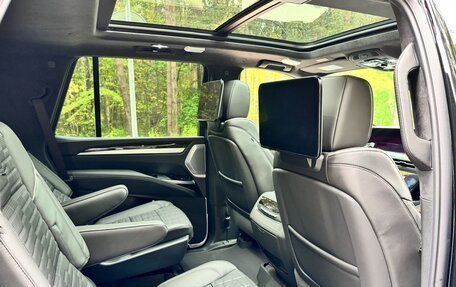 Cadillac Escalade V, 2025 год, 21 000 000 рублей, 25 фотография