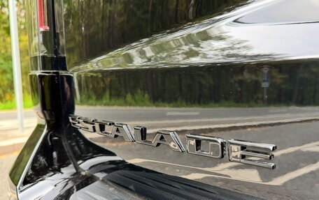 Cadillac Escalade V, 2025 год, 21 000 000 рублей, 30 фотография