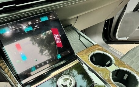 Cadillac Escalade V, 2025 год, 21 000 000 рублей, 17 фотография
