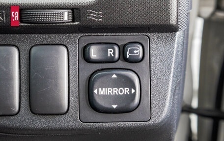 Toyota Wish II, 2004 год, 779 000 рублей, 13 фотография
