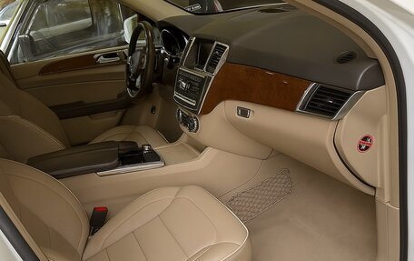 Mercedes-Benz M-Класс, 2012 год, 1 780 000 рублей, 4 фотография