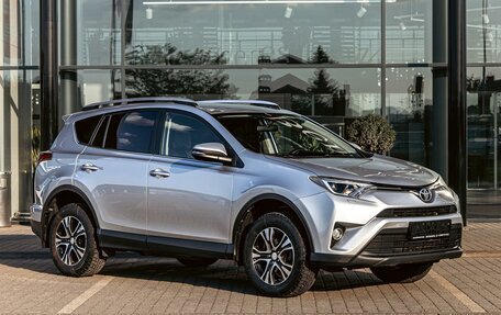Toyota RAV4, 2018 год, 3 фотография