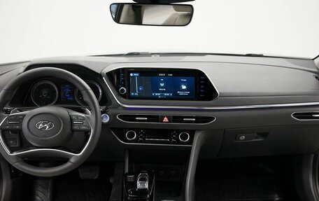 Hyundai Sonata VIII, 2021 год, 14 фотография