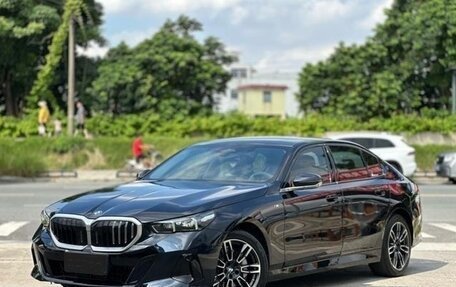 BMW 5 серия, 2024 год, 6 866 001 рублей, 1 фотография