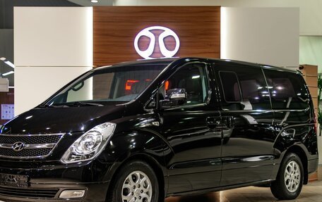 Hyundai Grand Starex Grand Starex I рестайлинг 2, 2014 год, 1 855 000 рублей, 1 фотография