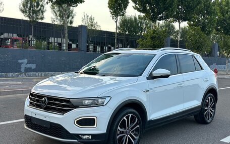 Volkswagen T-Roc I, 2022 год, 2 170 000 рублей, 3 фотография