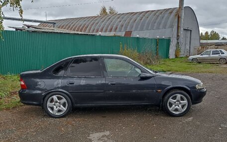 Opel Vectra B рестайлинг, 1998 год, 155 000 рублей, 5 фотография