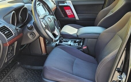 Toyota Land Cruiser Prado 150 рестайлинг 2, 2014 год, 3 200 000 рублей, 5 фотография