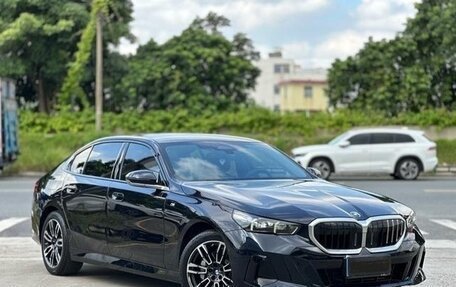 BMW 5 серия, 2024 год, 6 866 001 рублей, 3 фотография