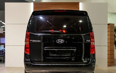 Hyundai Grand Starex Grand Starex I рестайлинг 2, 2014 год, 1 855 000 рублей, 5 фотография