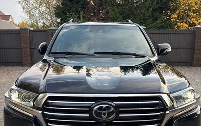 Toyota Land Cruiser 200, 2017 год, 5 700 000 рублей, 1 фотография