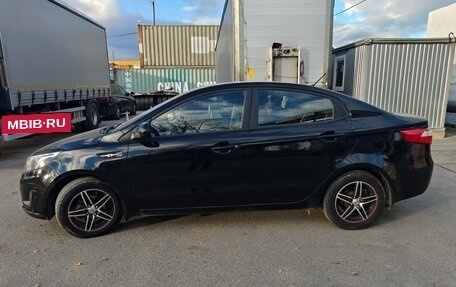 KIA Rio III рестайлинг, 2014 год, 1 000 000 рублей, 2 фотография