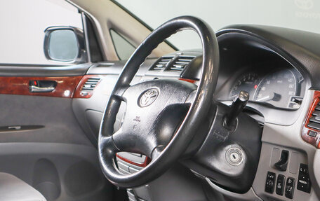 Toyota Ipsum II, 2002 год, 889 000 рублей, 10 фотография