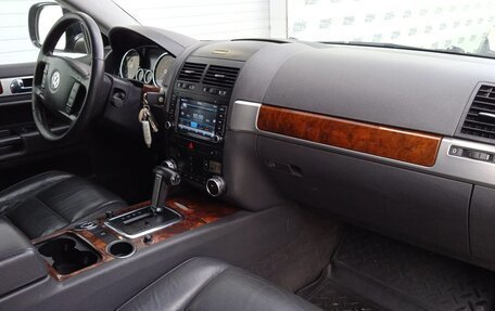 Volkswagen Touareg III, 2008 год, 985 000 рублей, 20 фотография