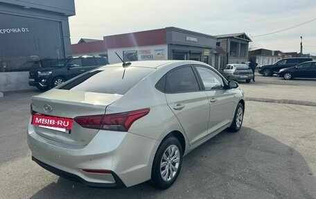 Hyundai Solaris II рестайлинг, 2019 год, 1 200 000 рублей, 3 фотография