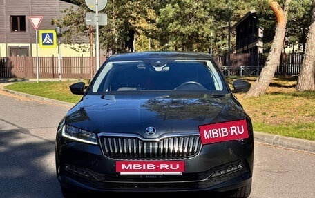 Skoda Superb III рестайлинг, 2019 год, 2 750 000 рублей, 12 фотография